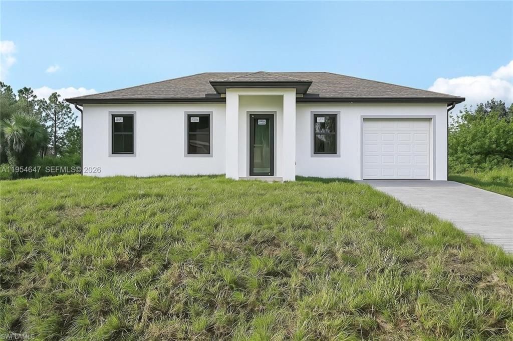 4402 E 19th ST, LEHIGH ACRES, FL 33972 — photo 2
