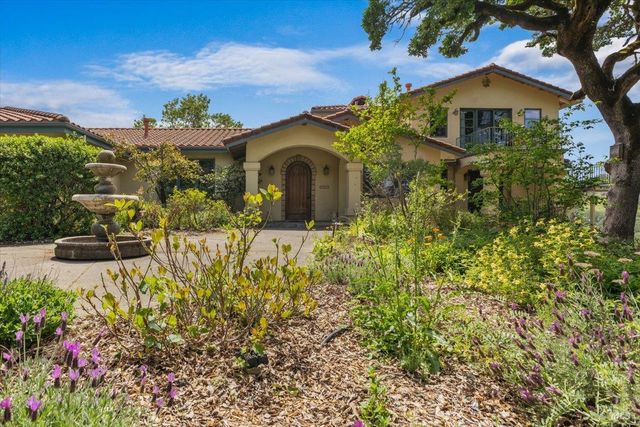 13404 Flora Ranch Rd, Healdsburg, CA 95448