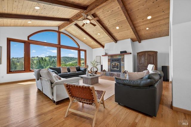 13404 Flora Ranch Rd, Healdsburg, CA 95448