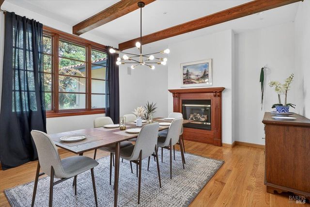 13404 Flora Ranch Rd, Healdsburg, CA 95448