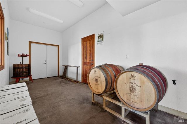 13404 Flora Ranch Rd, Healdsburg, CA 95448