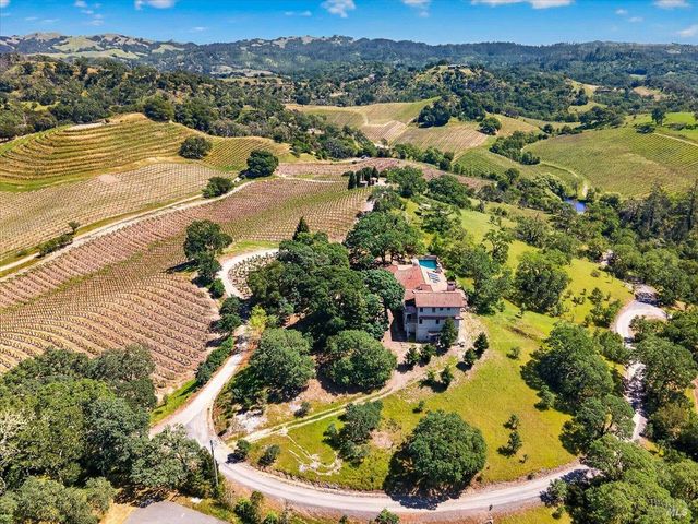 13404 Flora Ranch Rd, Healdsburg, CA 95448