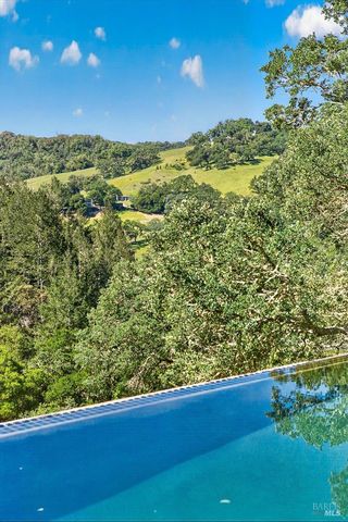 13404 Flora Ranch Rd, Healdsburg, CA 95448