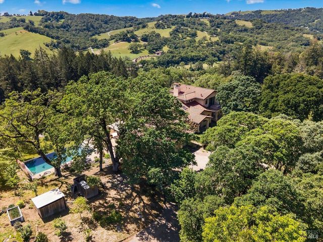 13404 Flora Ranch Rd, Healdsburg, CA 95448