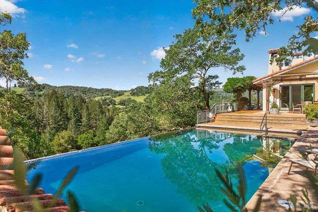 13404 Flora Ranch Rd, Healdsburg, CA 95448