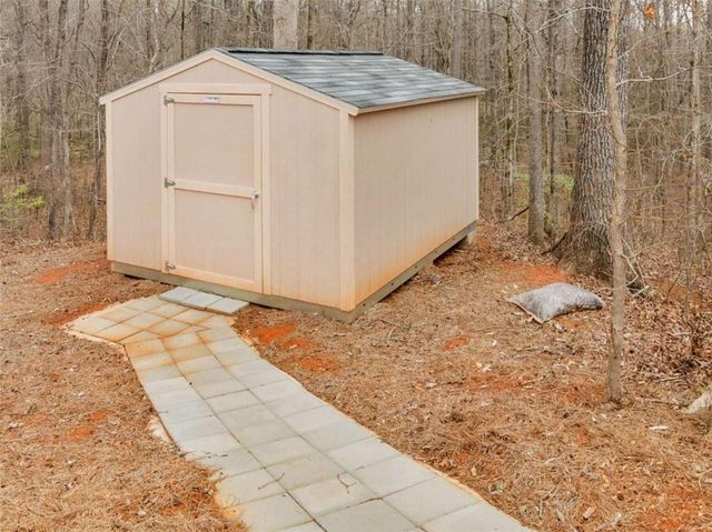 143 Whitworth Drive, Locust Grove, GA 30248