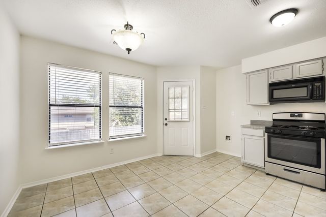 10217 Leatherwood Drive, Fort Worth, TX 76108
