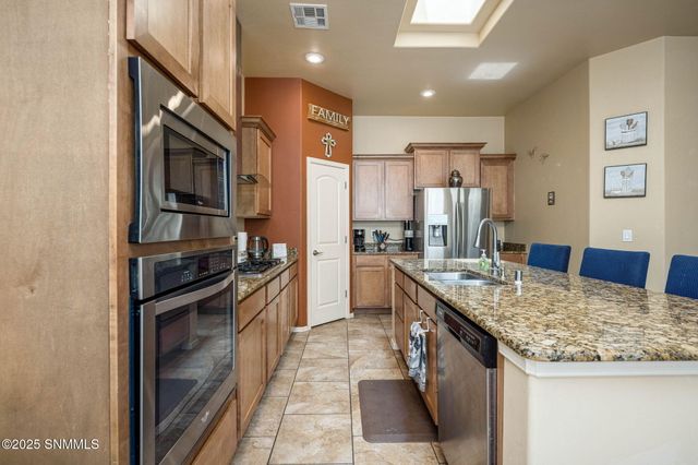 3646 Santa Marcella Avenue, Las Cruces, NM 88012