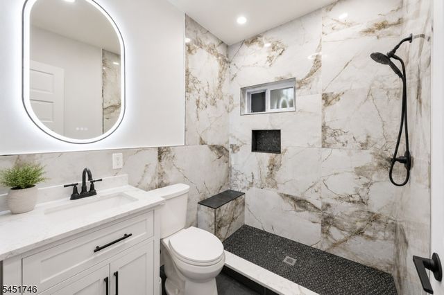 282 Ackerman Ave, Clifton City, NJ 07011