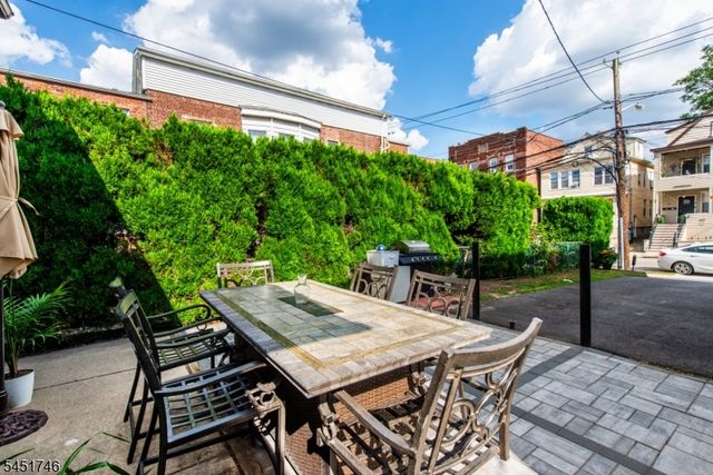 282 Ackerman Ave, Clifton City, NJ 07011