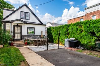 282 Ackerman Ave, Clifton City, NJ 07011