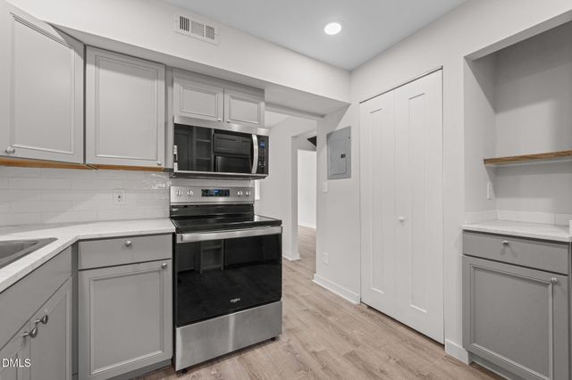 220 Elizabeth Street Apt E4, Chapel Hill, NC 27514