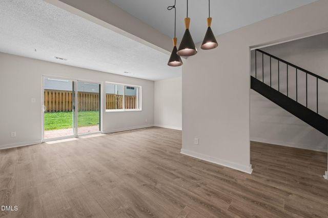 220 Elizabeth Street Apt E4, Chapel Hill, NC 27514
