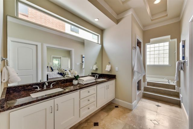 5956 Lewis Street, Dallas, TX 75206