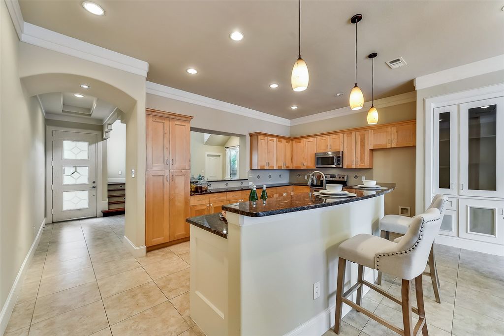 5956 Lewis Street, Dallas, TX 75206