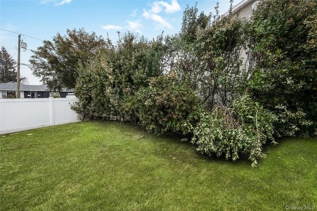 144 Broadway, Massapequa Park, NY 11762