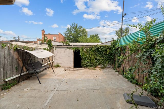 21216 Nashville Boulevard, Cambria Heights, NY 11411