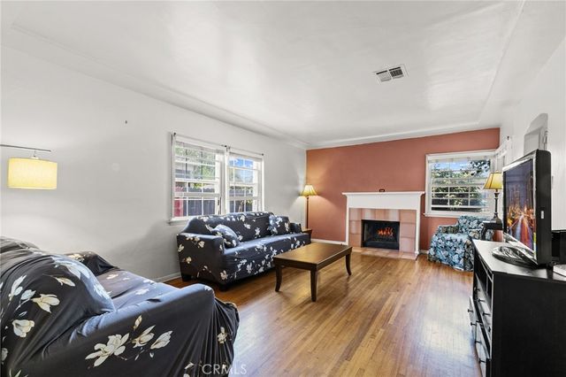 2759 S Barrington Avenue, Los Angeles, CA 90064