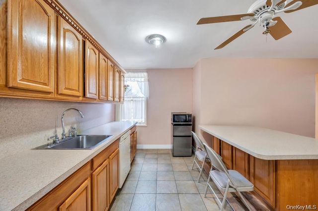 74-45 Yellowstone Boulevard 5G, Rego Park, NY 11374