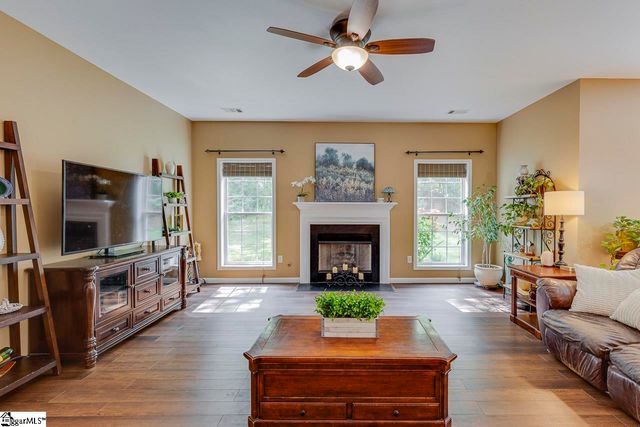 38 Heritage Point Drive, Simpsonville, SC 29681