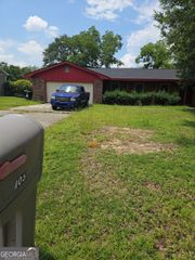 105 Mitchell Court, Warner Robins, GA 31093