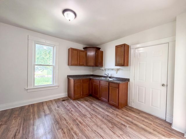 65 W Harrison Street, Delaware, OH 43015