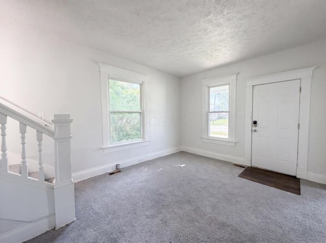 65 W Harrison Street, Delaware, OH 43015