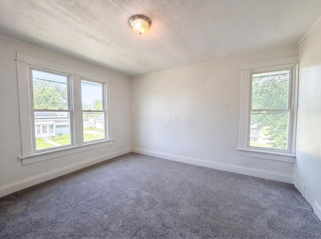 65 W Harrison Street, Delaware, OH 43015