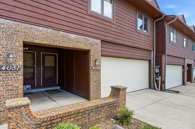 4029 Silver Lake Rd NE, Saint Anthony, MN 55421