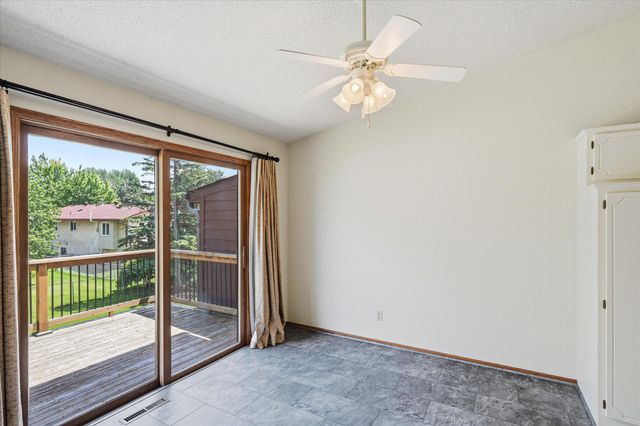 4029 Silver Lake Rd NE, Saint Anthony, MN 55421