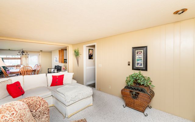 414 Carter Boulevard, Seymour, IN 47274