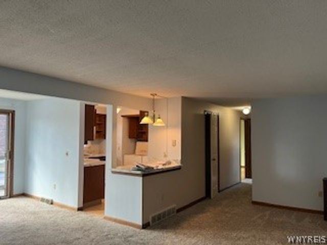 1187 Indian Church Road 4C, West Seneca, NY 14224