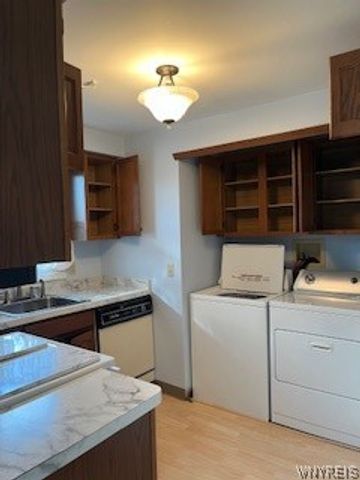 1187 Indian Church Road 4C, West Seneca, NY 14224