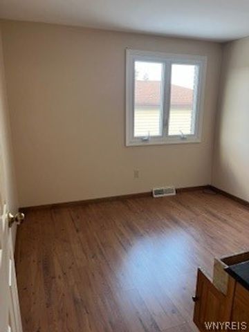 1187 Indian Church Road 4C, West Seneca, NY 14224