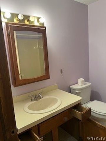 1187 Indian Church Road 4C, West Seneca, NY 14224