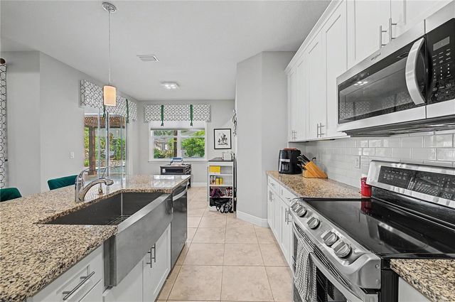 1604 MAIN STREET, Valrico, FL 33594