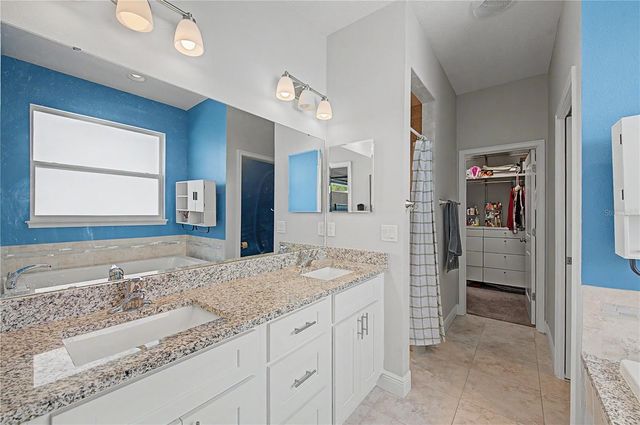 1604 MAIN STREET, Valrico, FL 33594