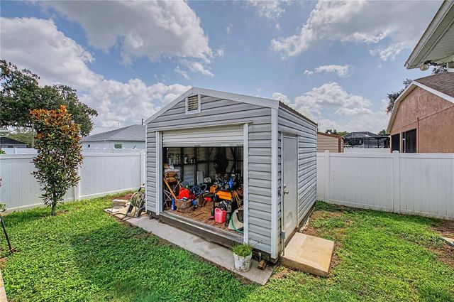 1604 MAIN STREET, Valrico, FL 33594