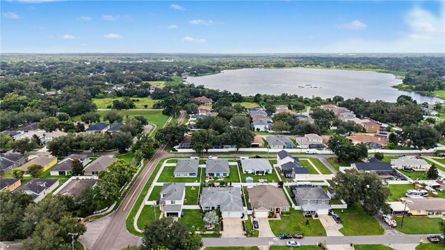 1604 MAIN STREET, Valrico, FL 33594
