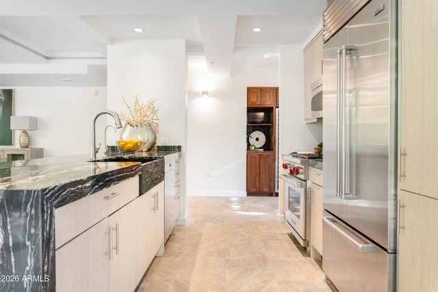 7117 E RANCHO VISTA Drive 1012, Scottsdale, AZ 85251