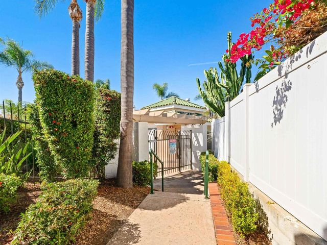 1846 Bimini Way, Vista, CA 92081
