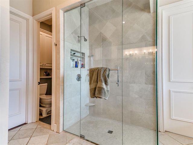 6013 Laquinta Drive, Edmond, OK 73025