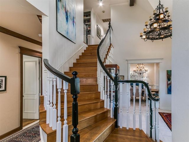 6013 Laquinta Drive, Edmond, OK 73025