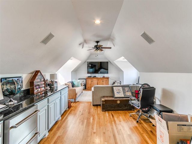 6013 Laquinta Drive, Edmond, OK 73025