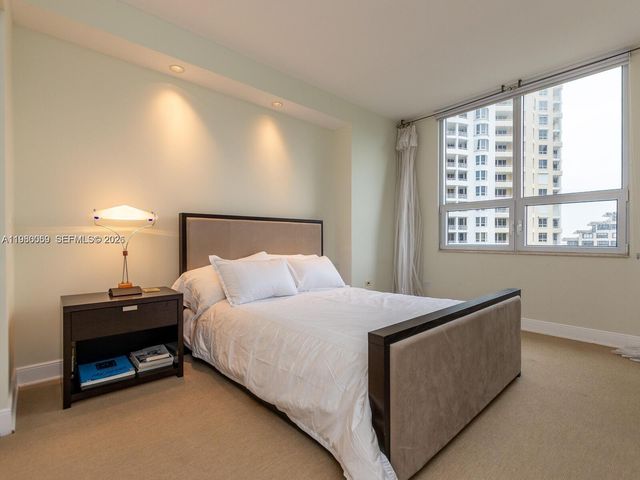 848 Brickell Key Dr 1201, Miami, FL 33131