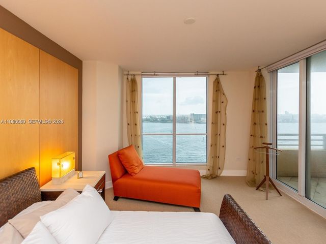 848 Brickell Key Dr 1201, Miami, FL 33131