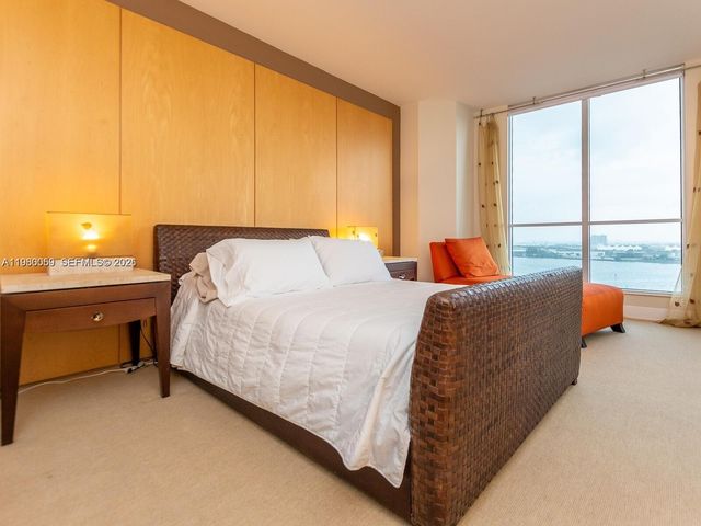 848 Brickell Key Dr 1201, Miami, FL 33131