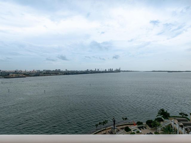 848 Brickell Key Dr 1201, Miami, FL 33131