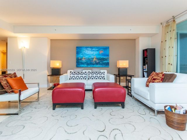 848 Brickell Key Dr 1201, Miami, FL 33131