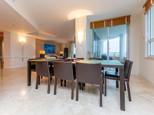 848 Brickell Key Dr 1201, Miami, FL 33131